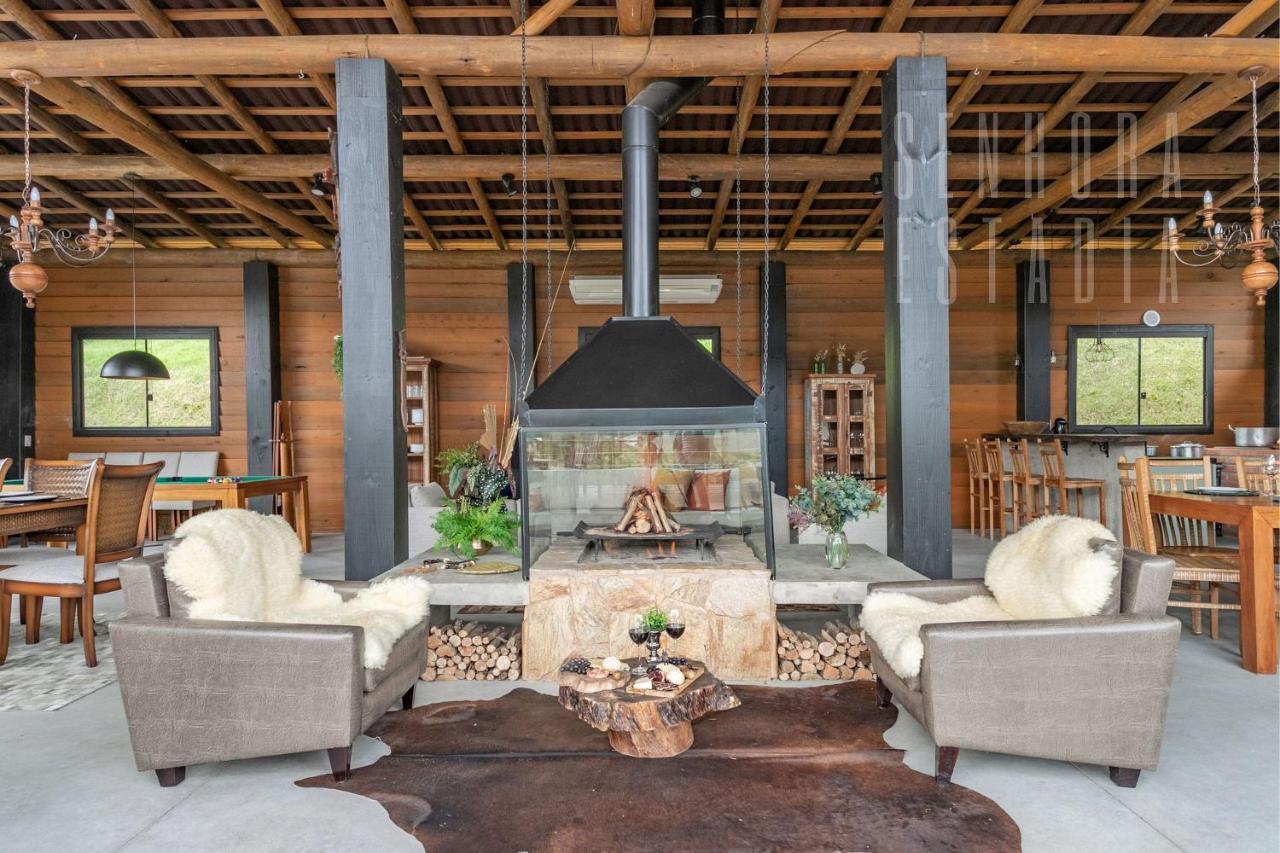 Villas Mornas Espaco De Eventos E Hospedagem Boutique Aguas Mornas 外观 照片