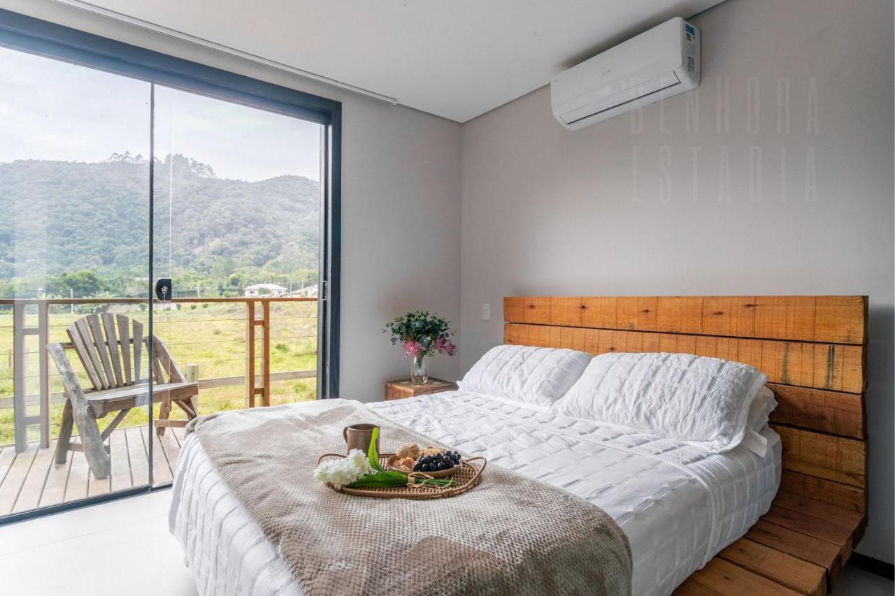 Villas Mornas Espaco De Eventos E Hospedagem Boutique Aguas Mornas 外观 照片