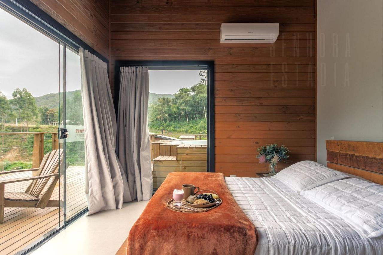 Villas Mornas Espaco De Eventos E Hospedagem Boutique Aguas Mornas 外观 照片